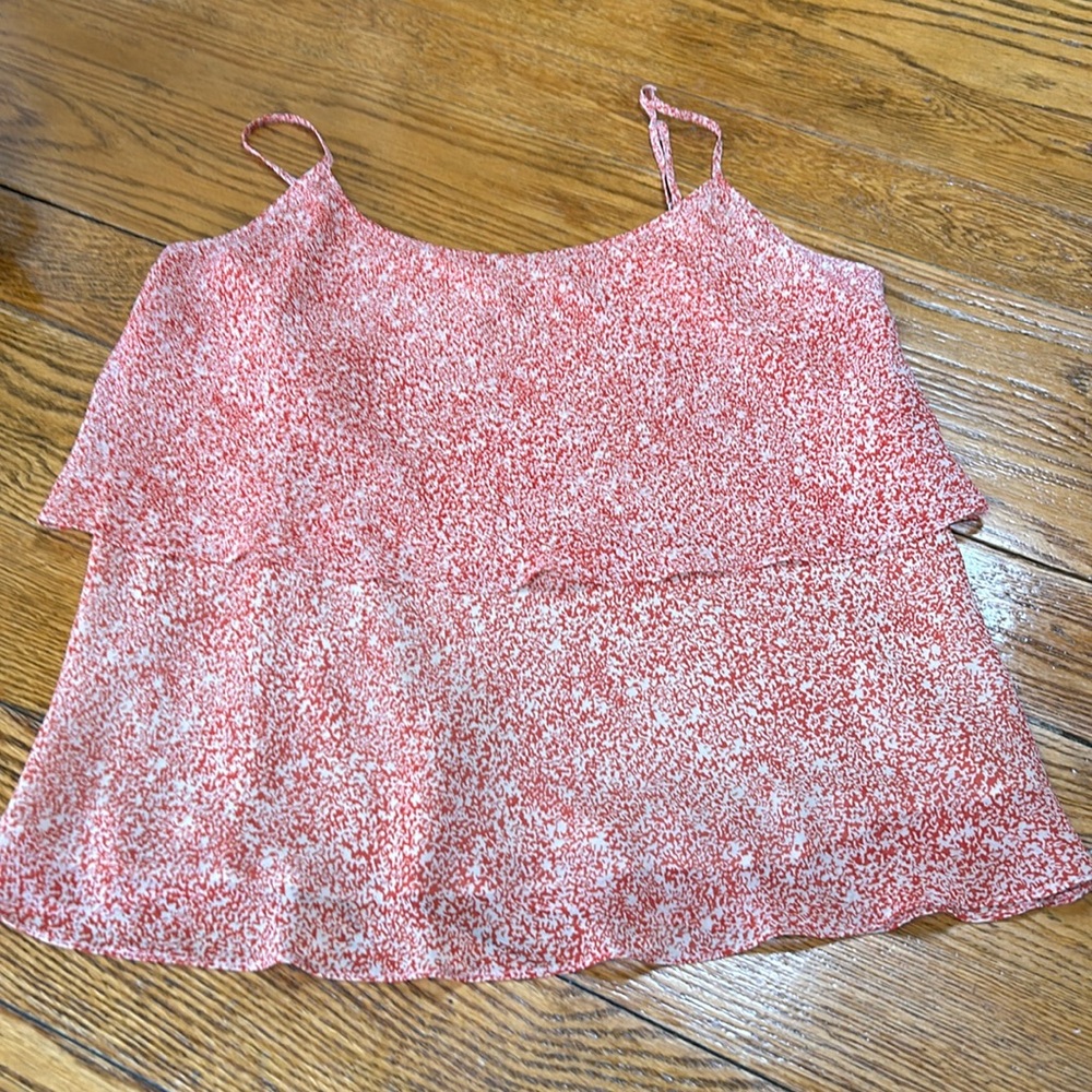 CAbi paprika and cream tiered top. Lined, adjustable straps. Size Large.